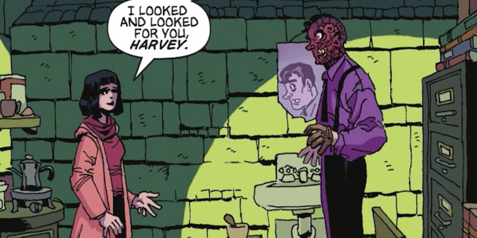 DC-Just-Revealed-Genius-Way-of-Showing-Two-Face's True-Self