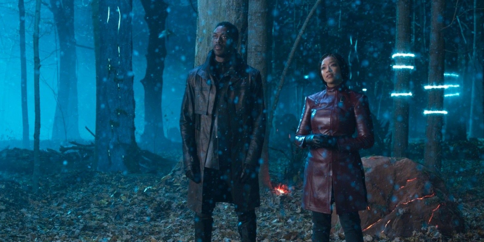 David Ajala as Booker and Sonequa Martin Green as Burnham in Star Trek Discovery