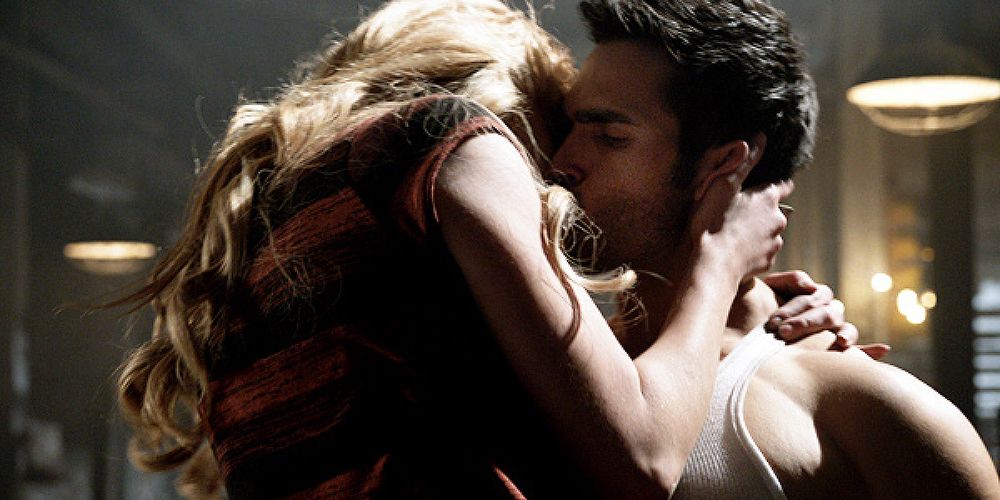 Derek and Erica kissing in Teen Wolf.