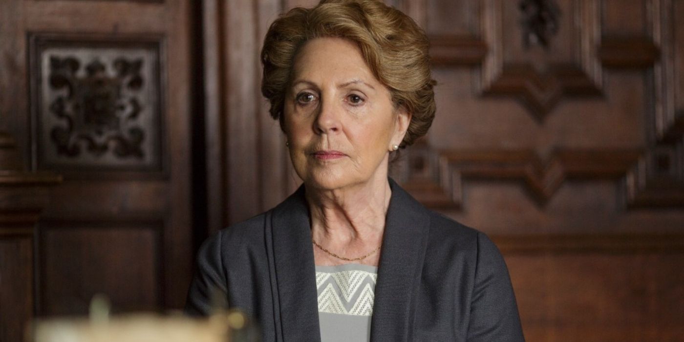 Isobel looking series in Downton Abbey