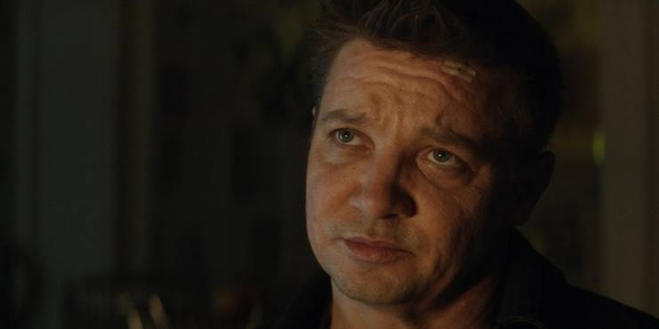 Hawkeye: This Is How He Has Changed Over The Years (We're Not Talking About His Looks) 5 Hawkeye has decided to talk it out rather than straightaway fighting