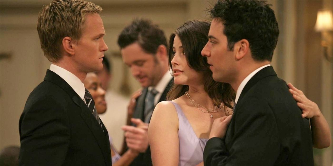 Barney talks to Robin and Ted while they dance in HIMYM