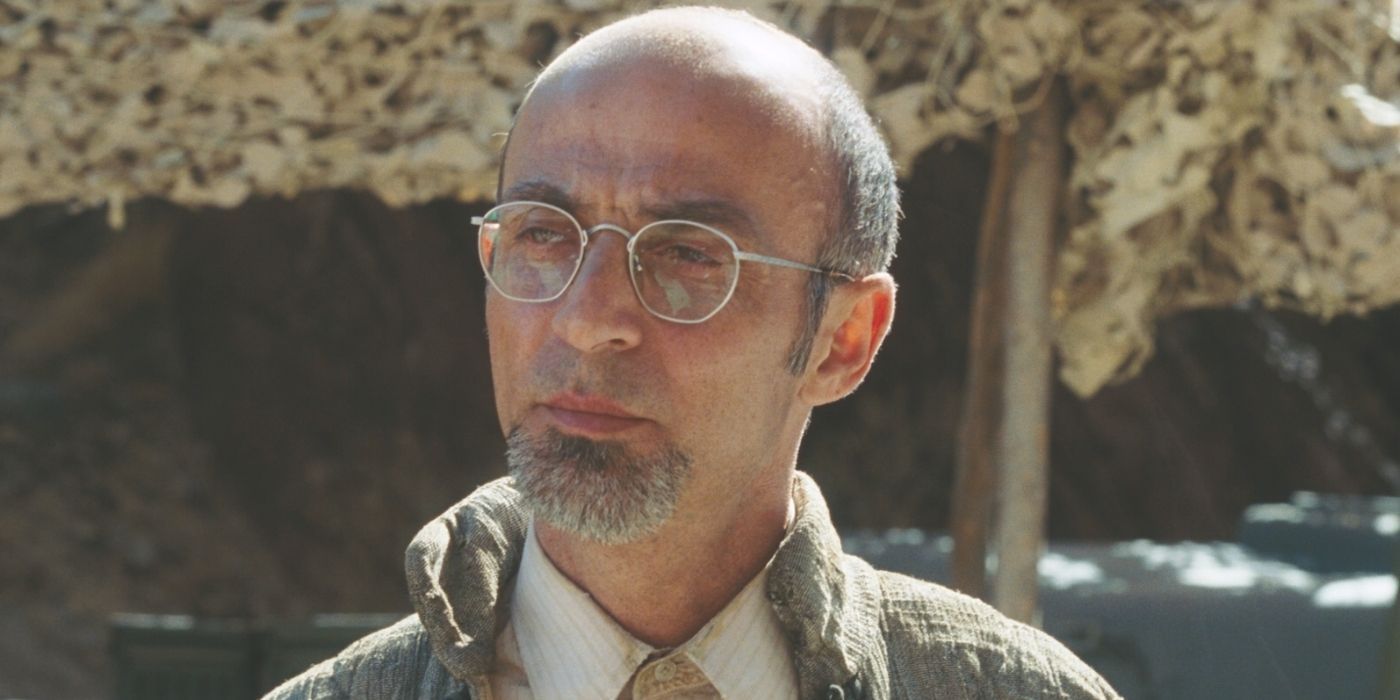 Ho-Yinsen looking at something in the distance in Iron Man
