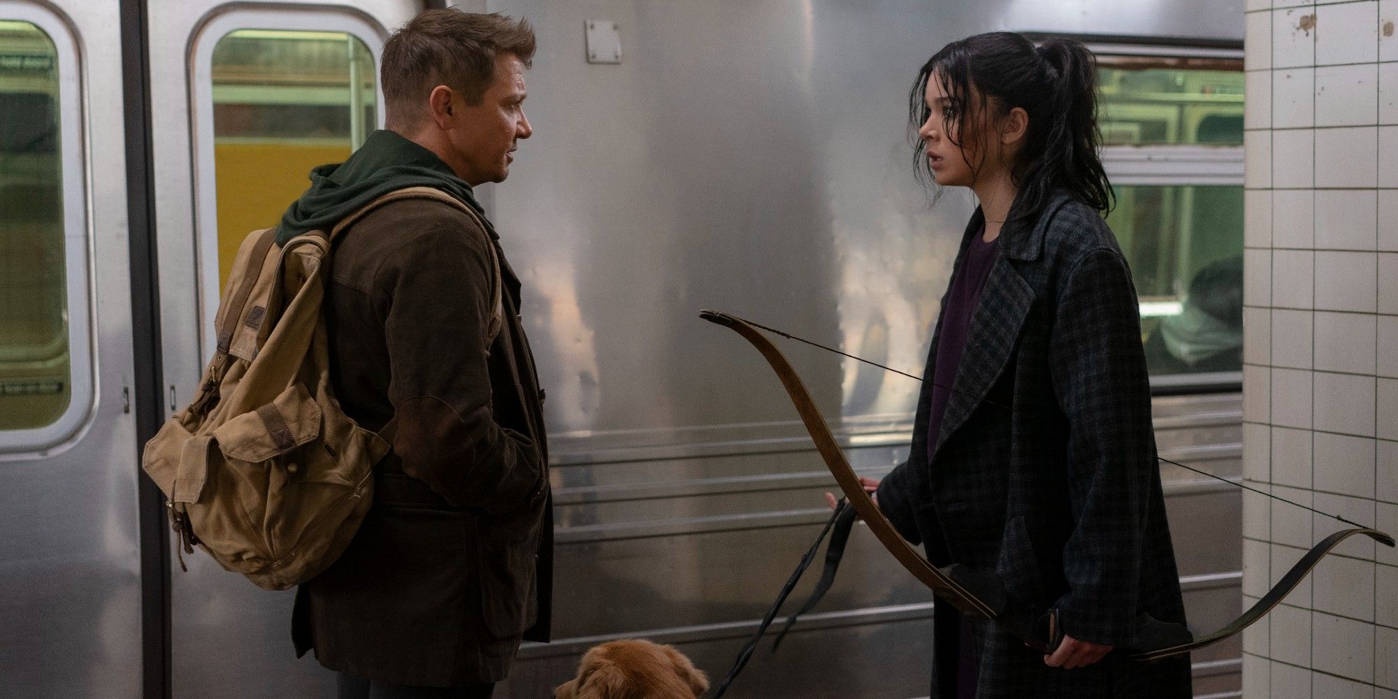 Jeremy Renner and Hailee Steinfeld in a subway station in Hawkeye