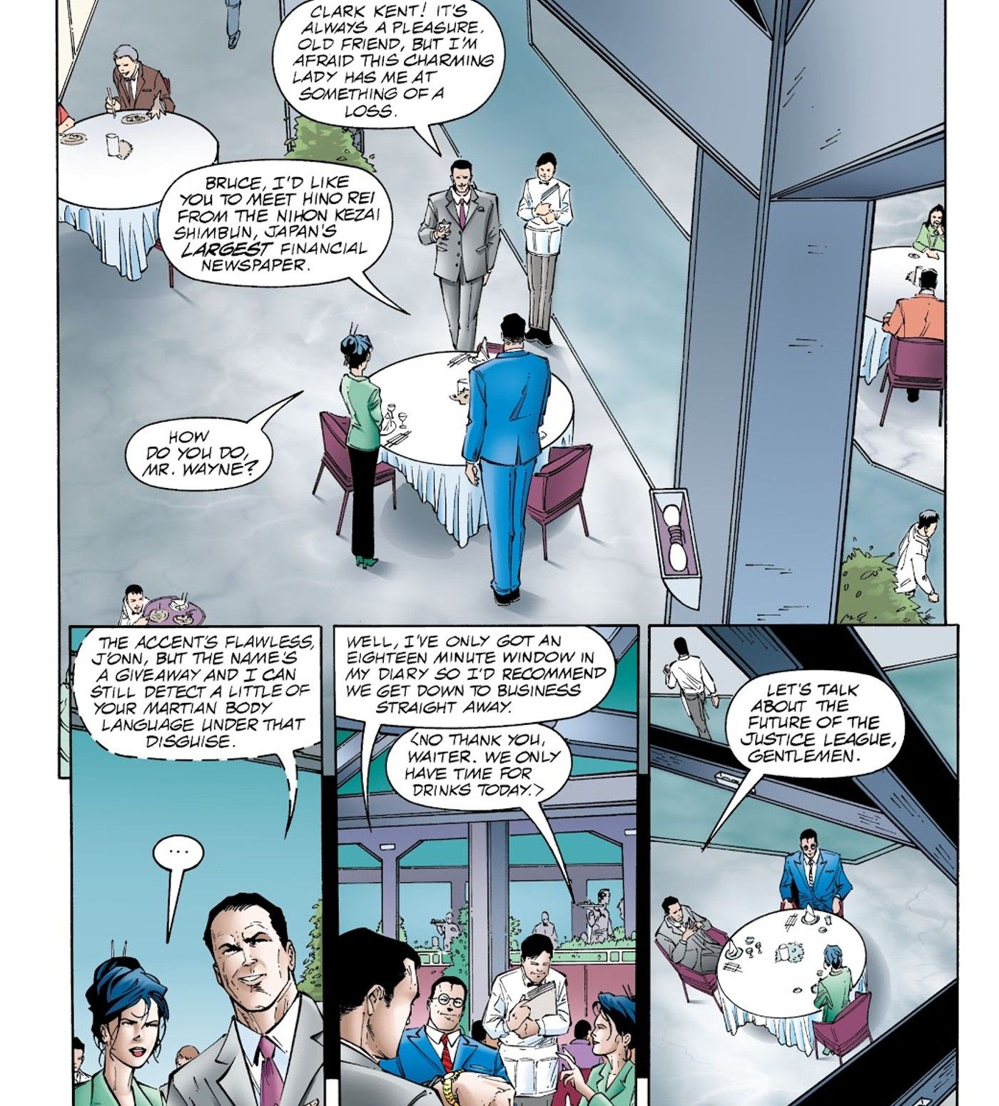 Martian Manhunter becomes Sailor Mars in public