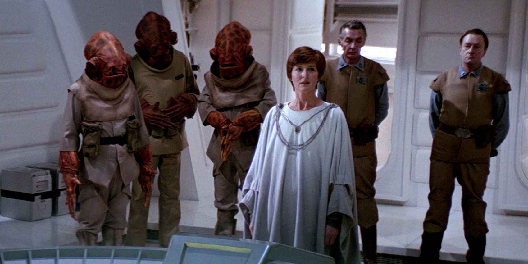 Mon Mothma adresses the rebels prior to the Battle of Endor in Return of the Jedi