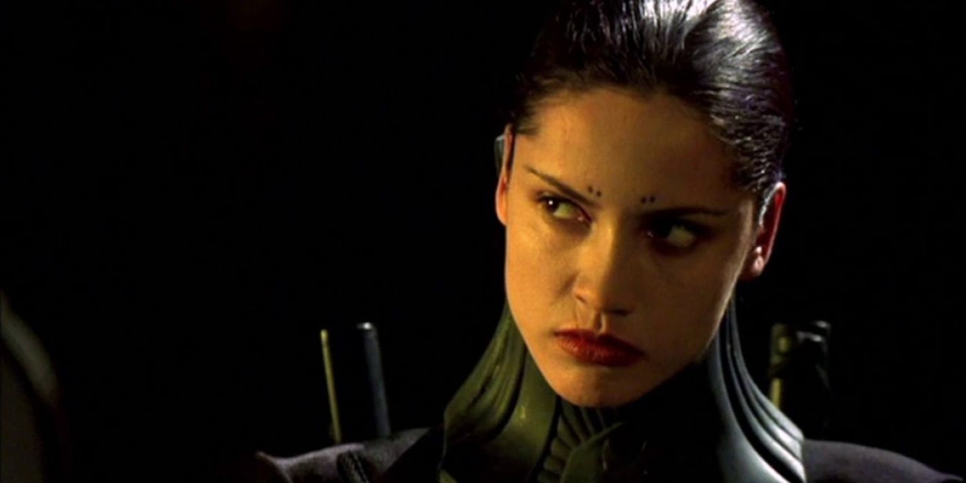 Nyssa looks angrily at someone offscreen in Blade II.