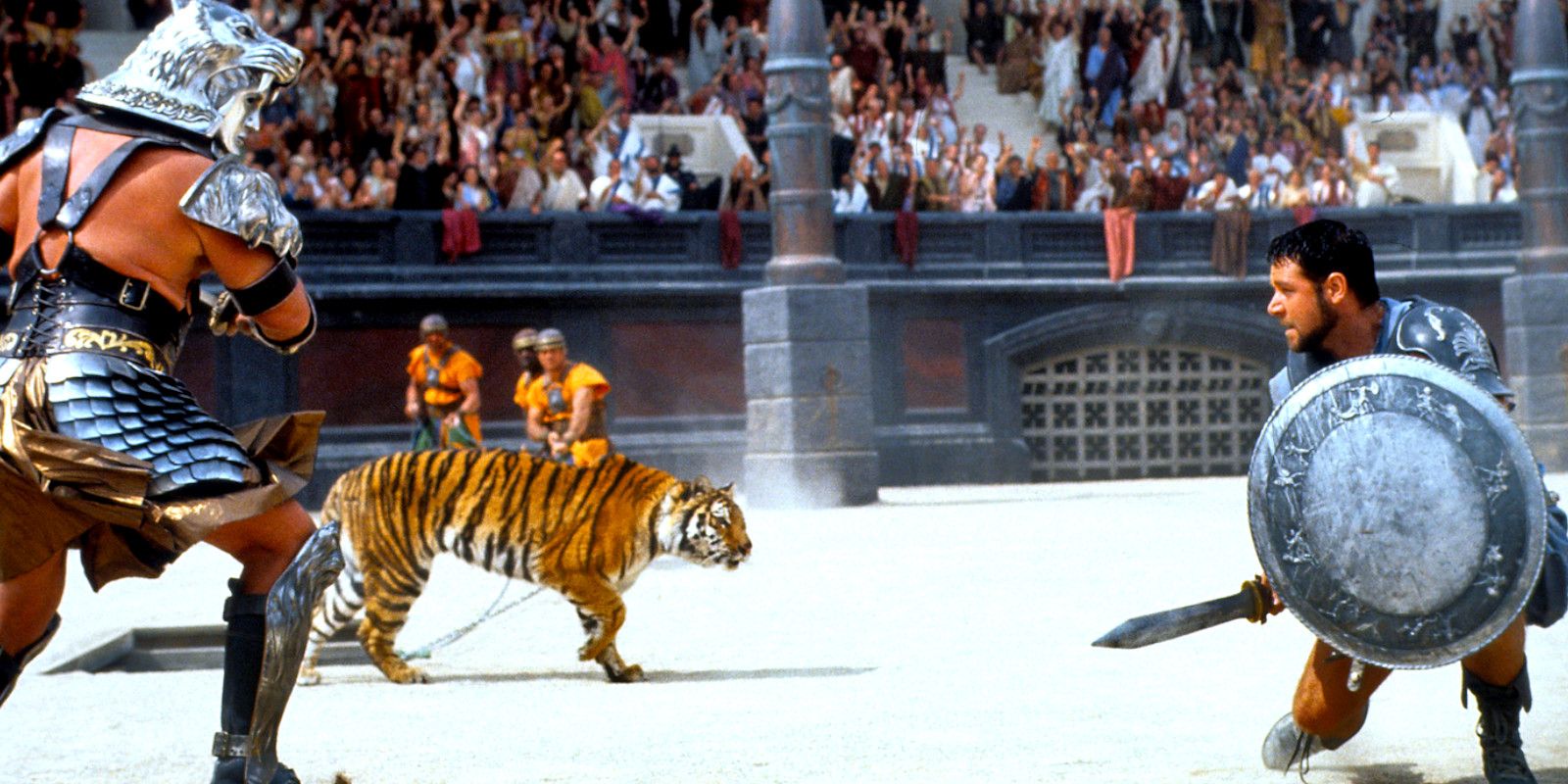 Maximus fighting Tigris and tigers in Gladiator