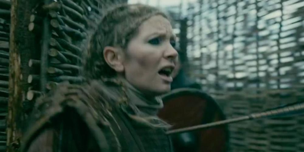 Shield maiden Skadi gets shot by White Hair's bandits in Vikings