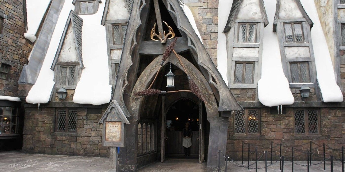 The Three Broomsticks at the Wizaring World