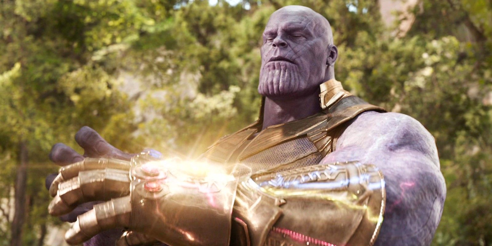Thanos with Infinity Gauntlet in Avengers Infinity War