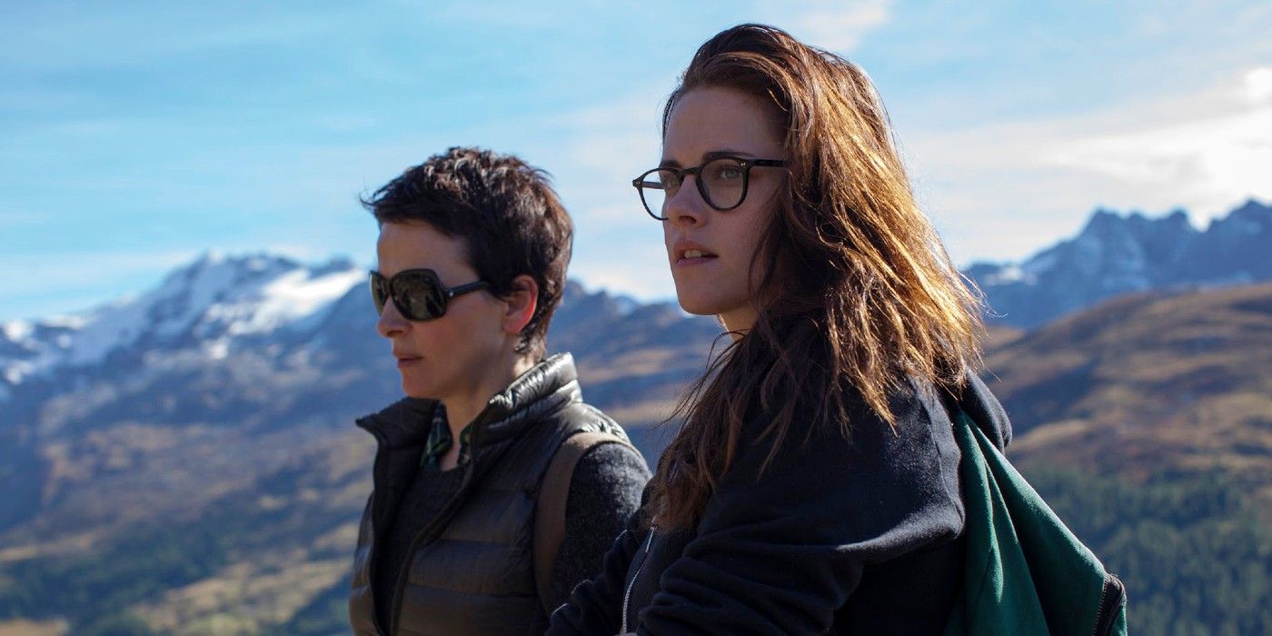 maria and Valentine looking to the distance in Clouds Of Sils Maria