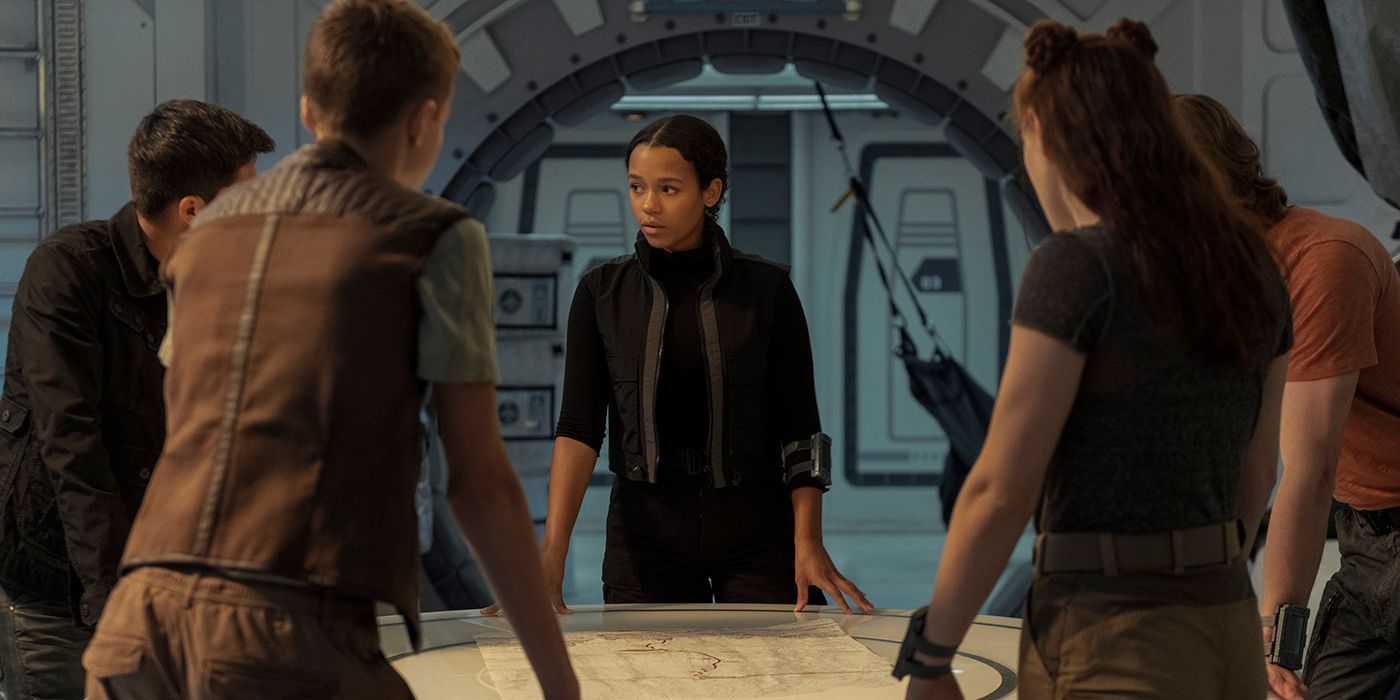 lost in space s3 - taylor russell