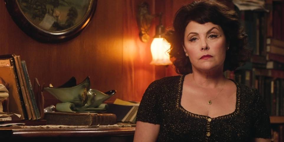 Twin Peaks Star Sherilyn Fenn Debunks Fake Audrey Screen Rant Twin Peaks Star Sherilyn Fenn Debunks Fake Audrey Screen Rant