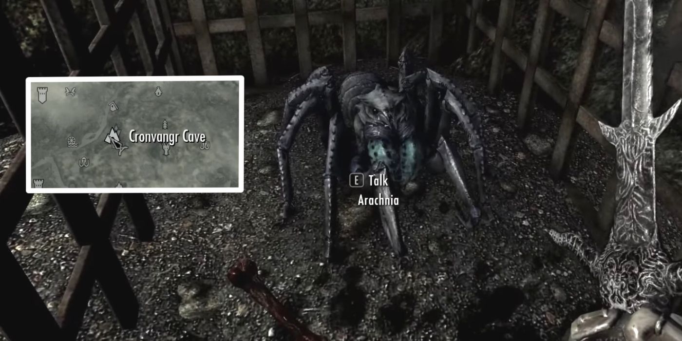 Arachnia the Frostbite Spider em Skyrim ao lado de um mapa mostrando a localização atual do jogador