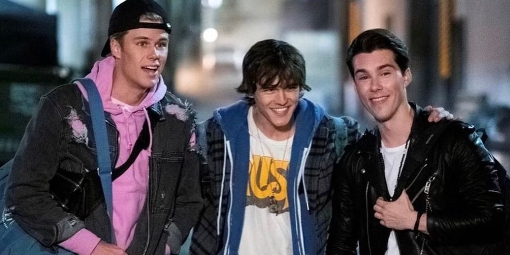 Alex, Luke, and Reggie in the alley in Julie And The Phantoms pilot