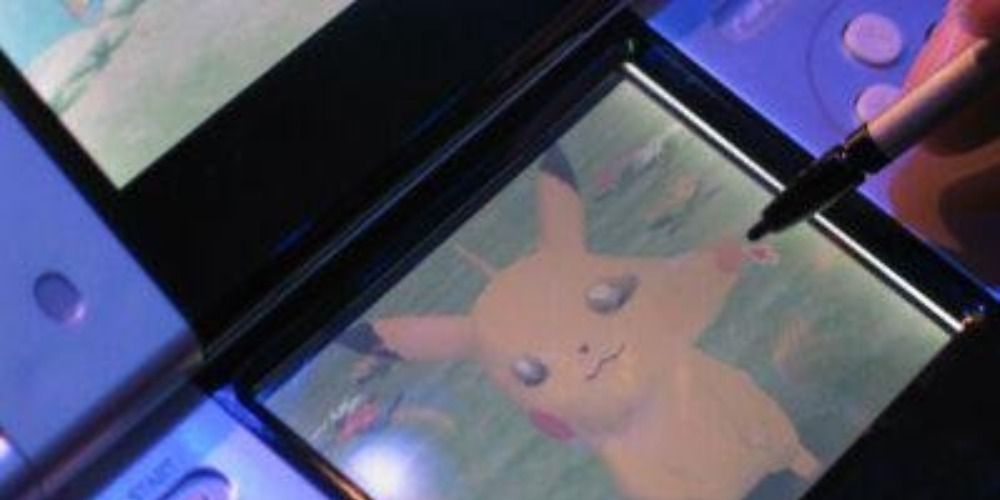 An image of Pokemon getting played on a DS
