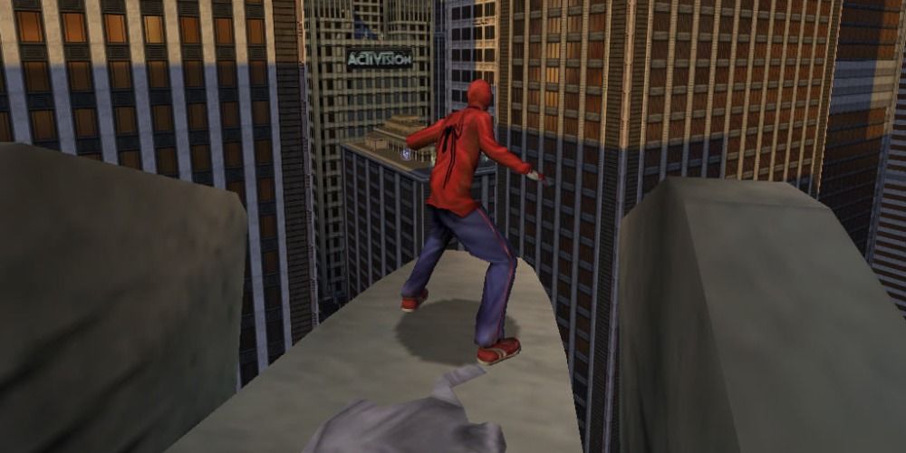 An image of Spider-Man standing on a building in Spider-Man the movie game