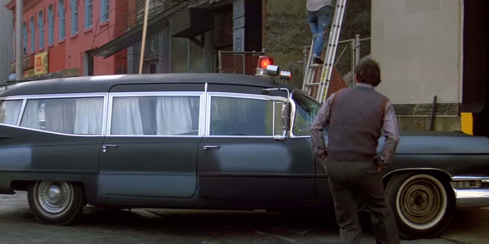 Ecto-1 arriving at the firehouse for the first time in Ghostbusters 1984