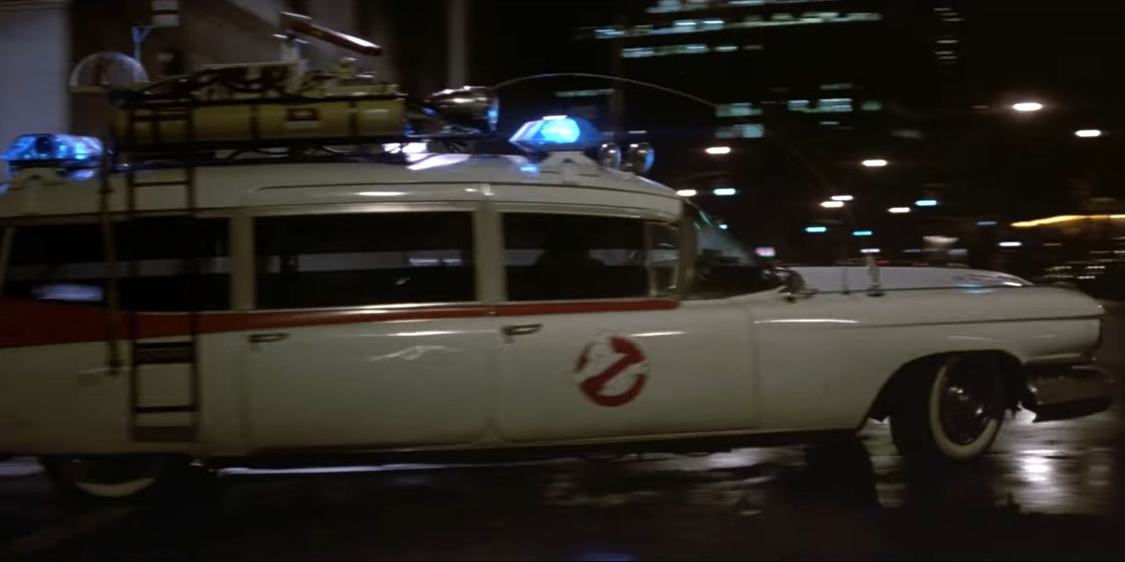 Ecto-1 driving away from the firehouse in Ghostbusters 1984