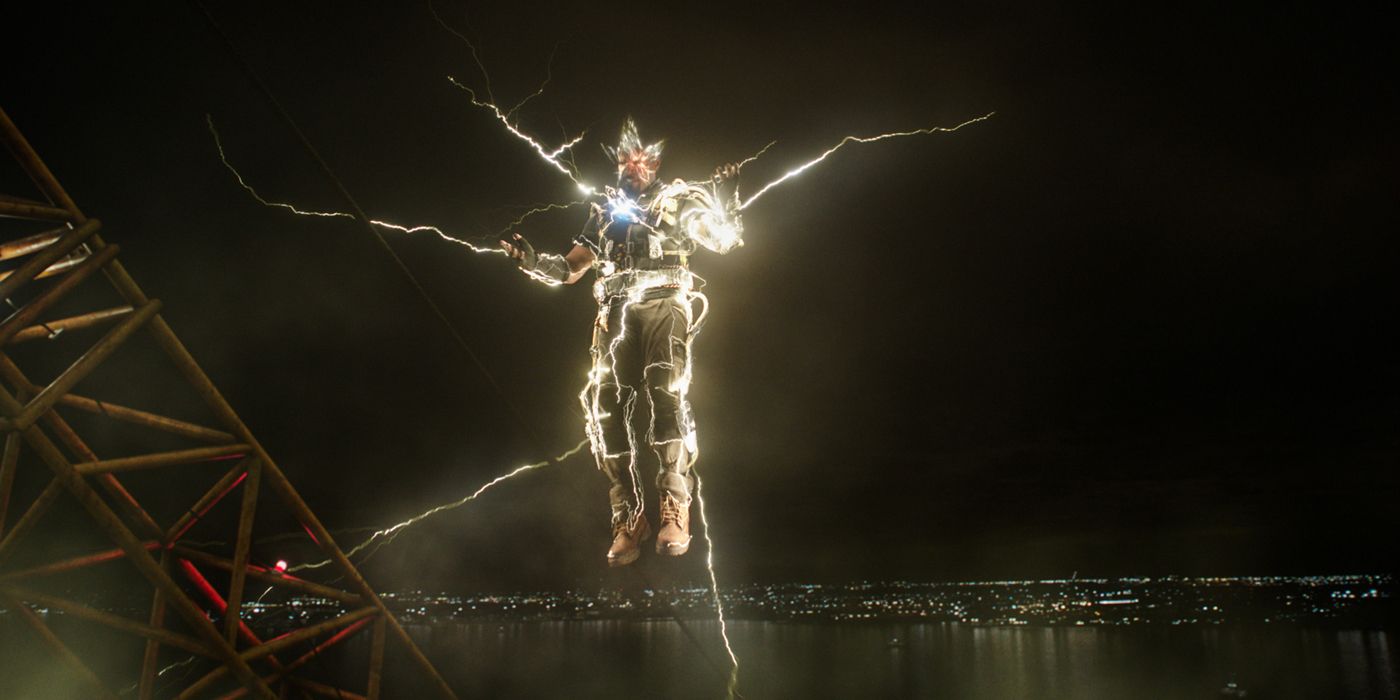 Electro attacking Spider-Man in No Way Home.
