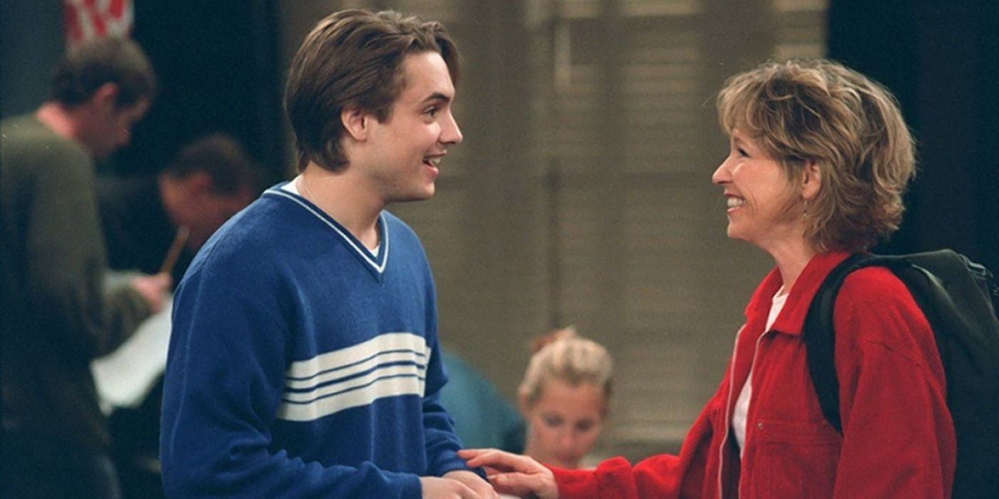 Eric Greets His Mom at Class in Boy Meets World