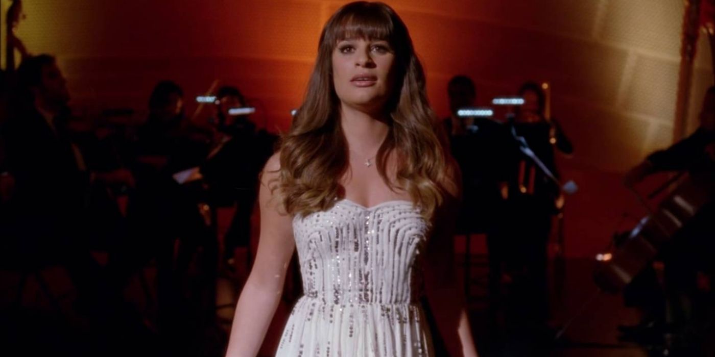 Rachel Berry perfming in Glee