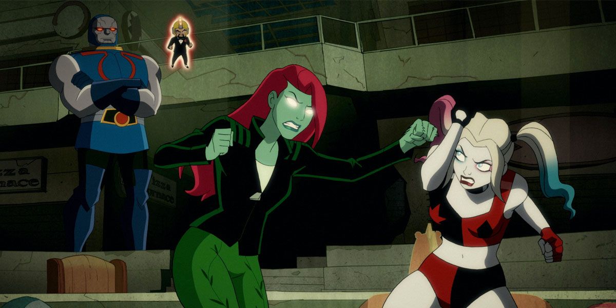 Harley Quinn fighting Poison Ivy