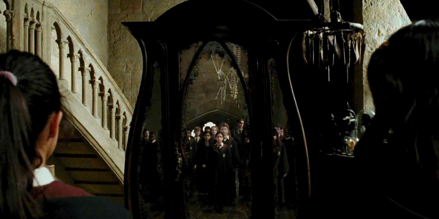 Harry-Potter-Prisoner-of-Azkaban-Boggart-wardrobe-wide