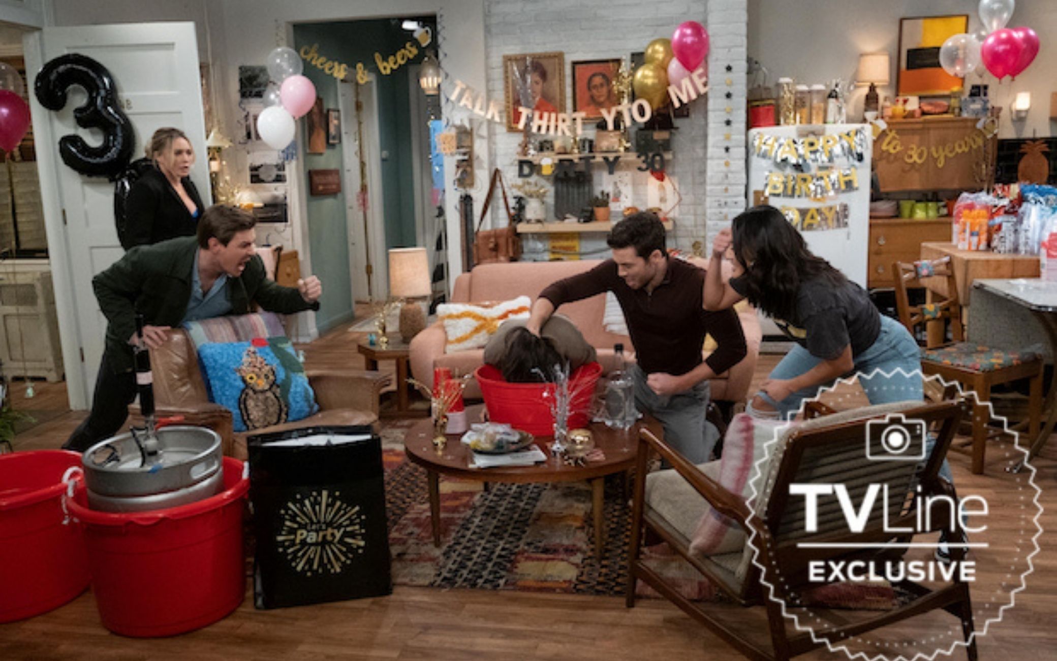 How I Met Your Father Images Show HIMYM-Style Hijinks