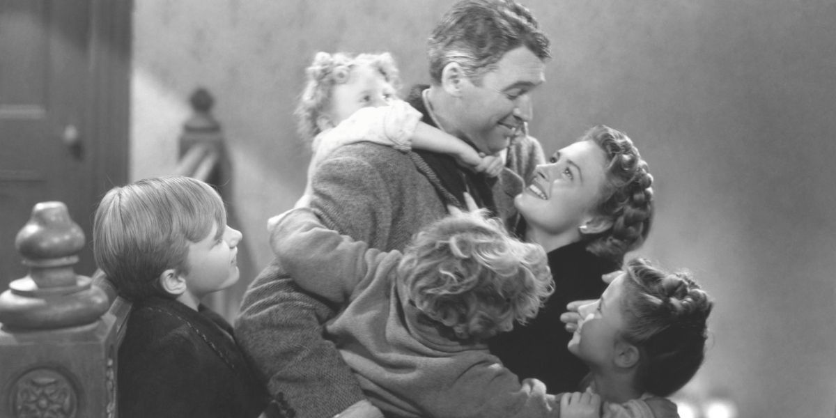 Everyone hugging in It's A Wonderful Life (1946)