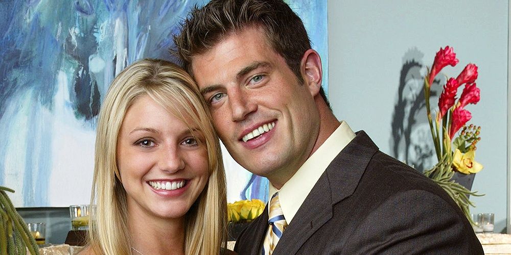 Jessica and Jesse smiling for the camera in The Bachelor
