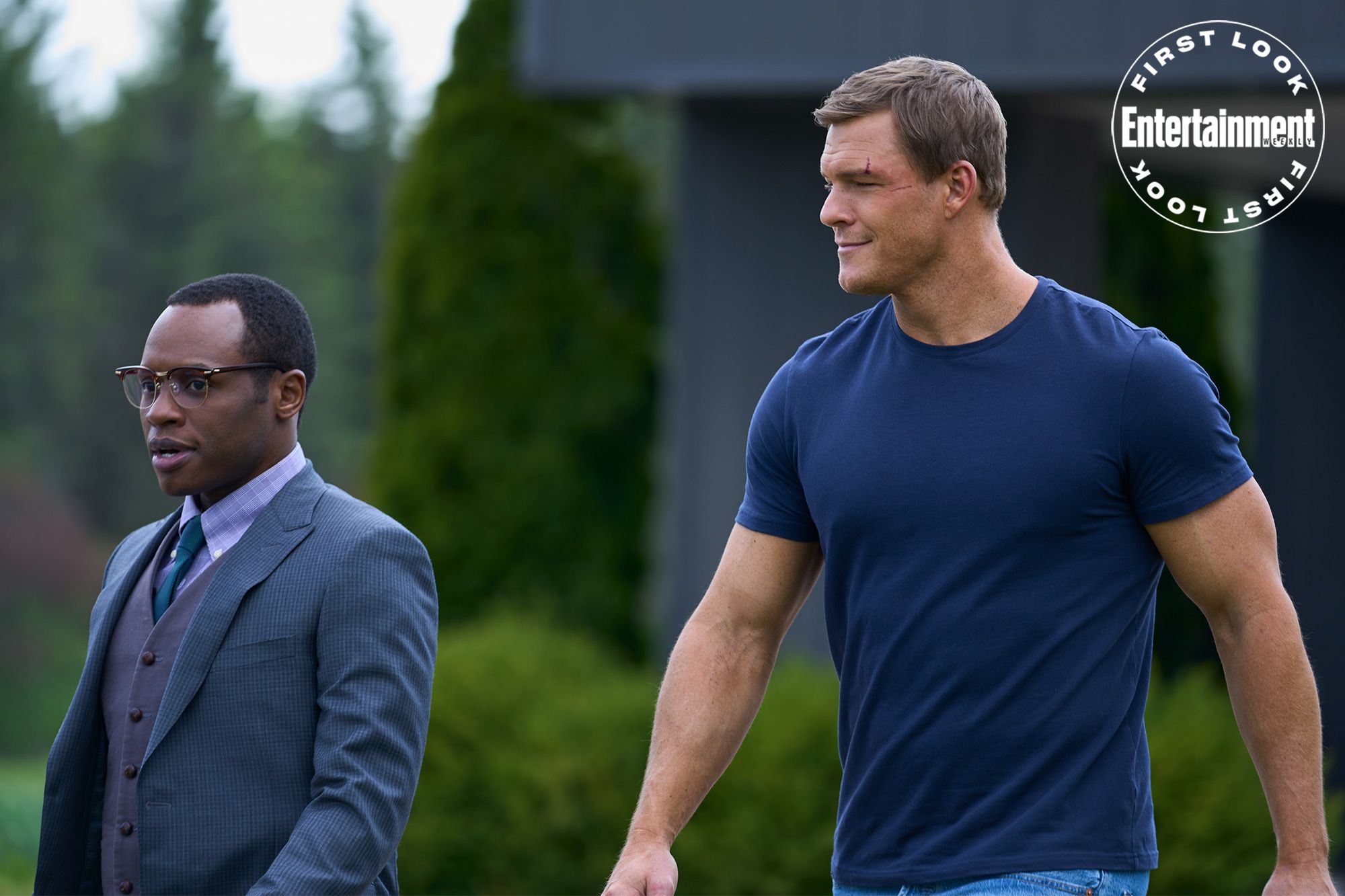 Malcolm Goodwin and Alan Ritchson in Reacher