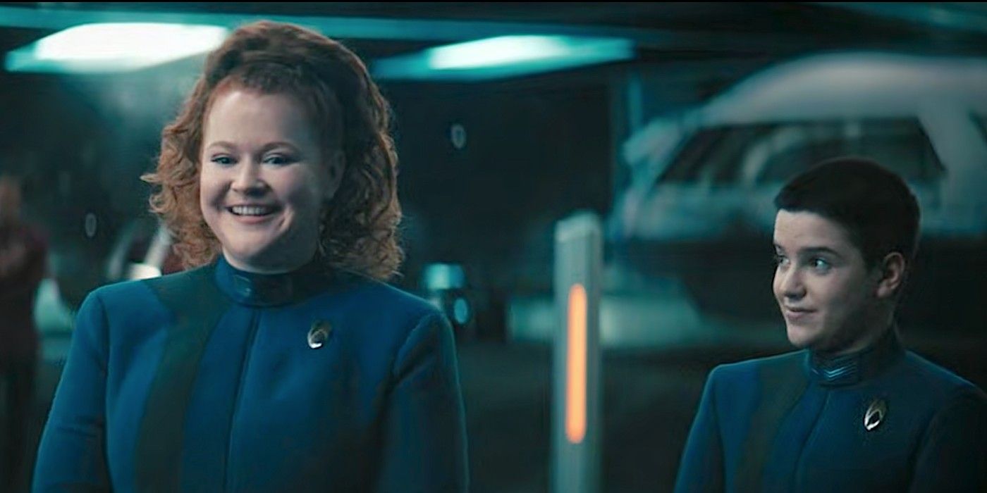 Mary Wiseman as Tilly and Blu Barrio as Adira in Star Trek Discovery