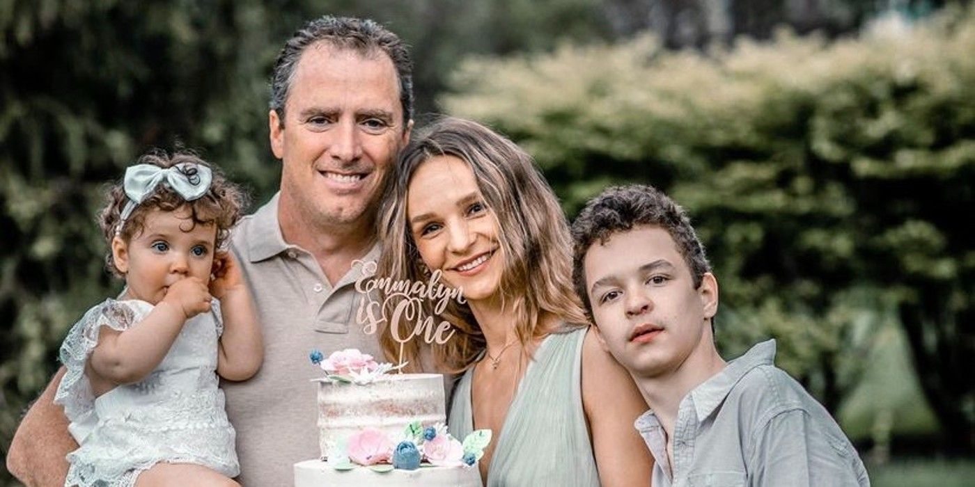 Matt Ryan and Alla Fedoruk 90 Day Fiancé shot of couple with their kids and cake