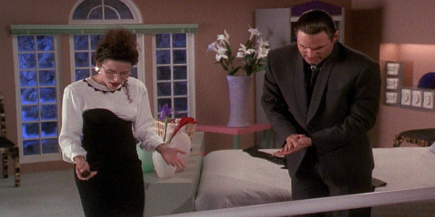 Margo and Todd looking at their carpet in National-Lampoon's-Christmas-Vacation