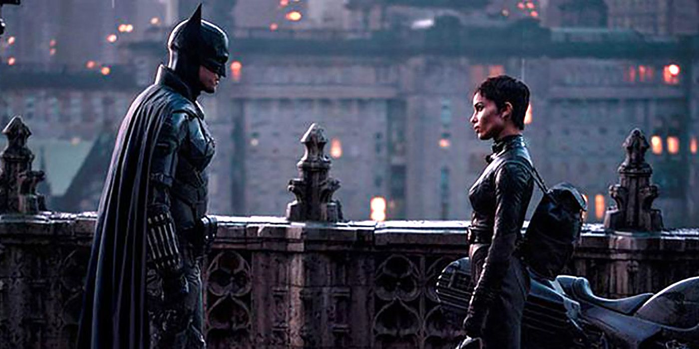 The Batman: Bruce Wayne & Catwoman Stand Face-To-Face In New Image