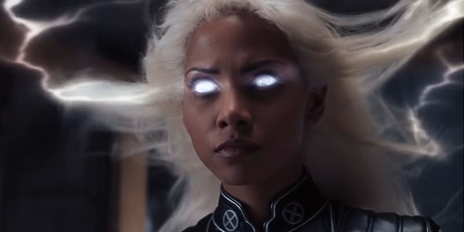 Storm threatening Toad with her lightning powers in X-Men 2000