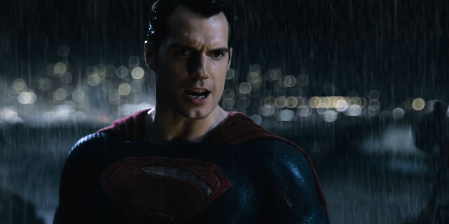 Superman trying to talk down Batman in Batman V Superman Dawn Of Justice