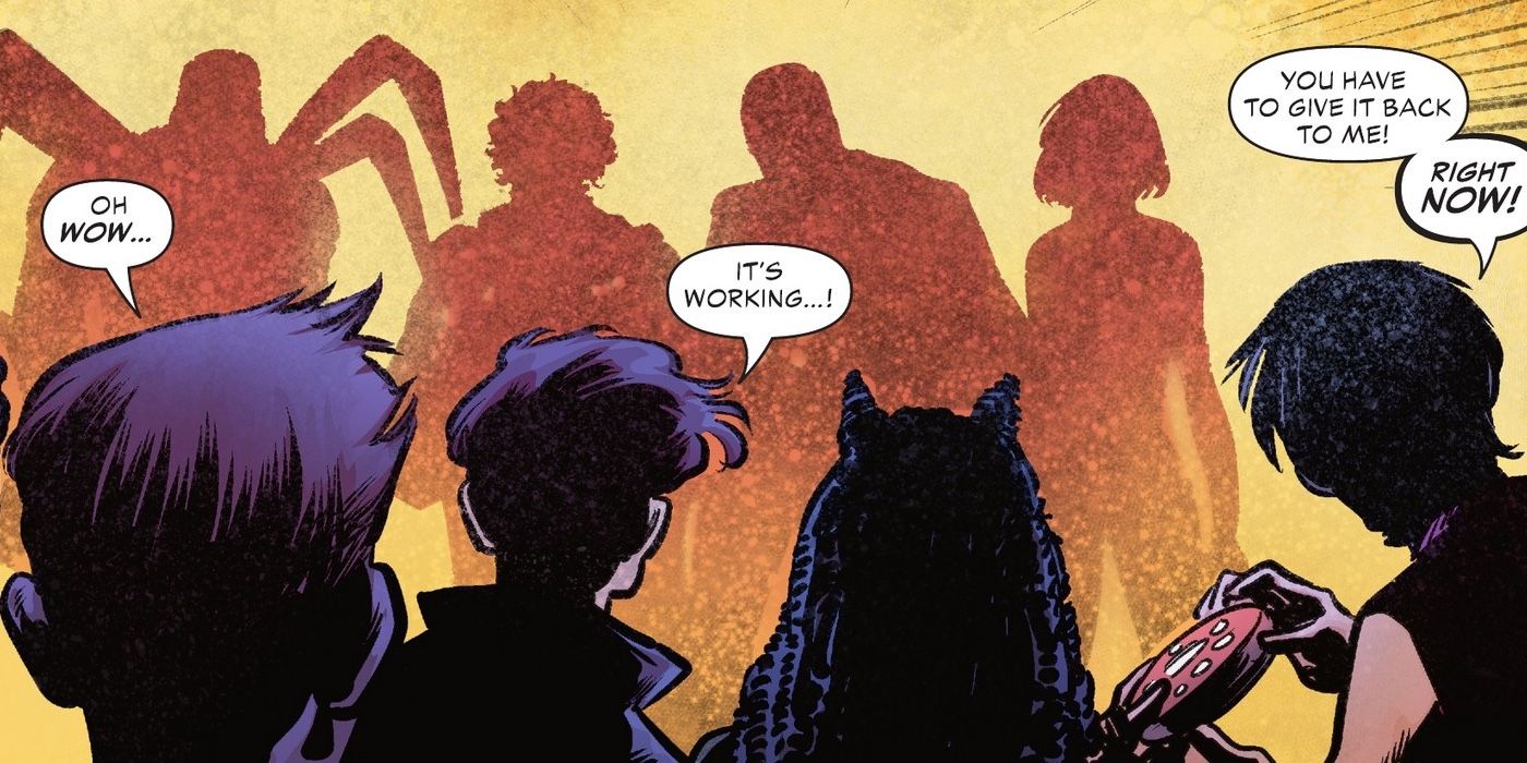 Some Teen Titans Academy students are using the H-Dial to summon dead heroes