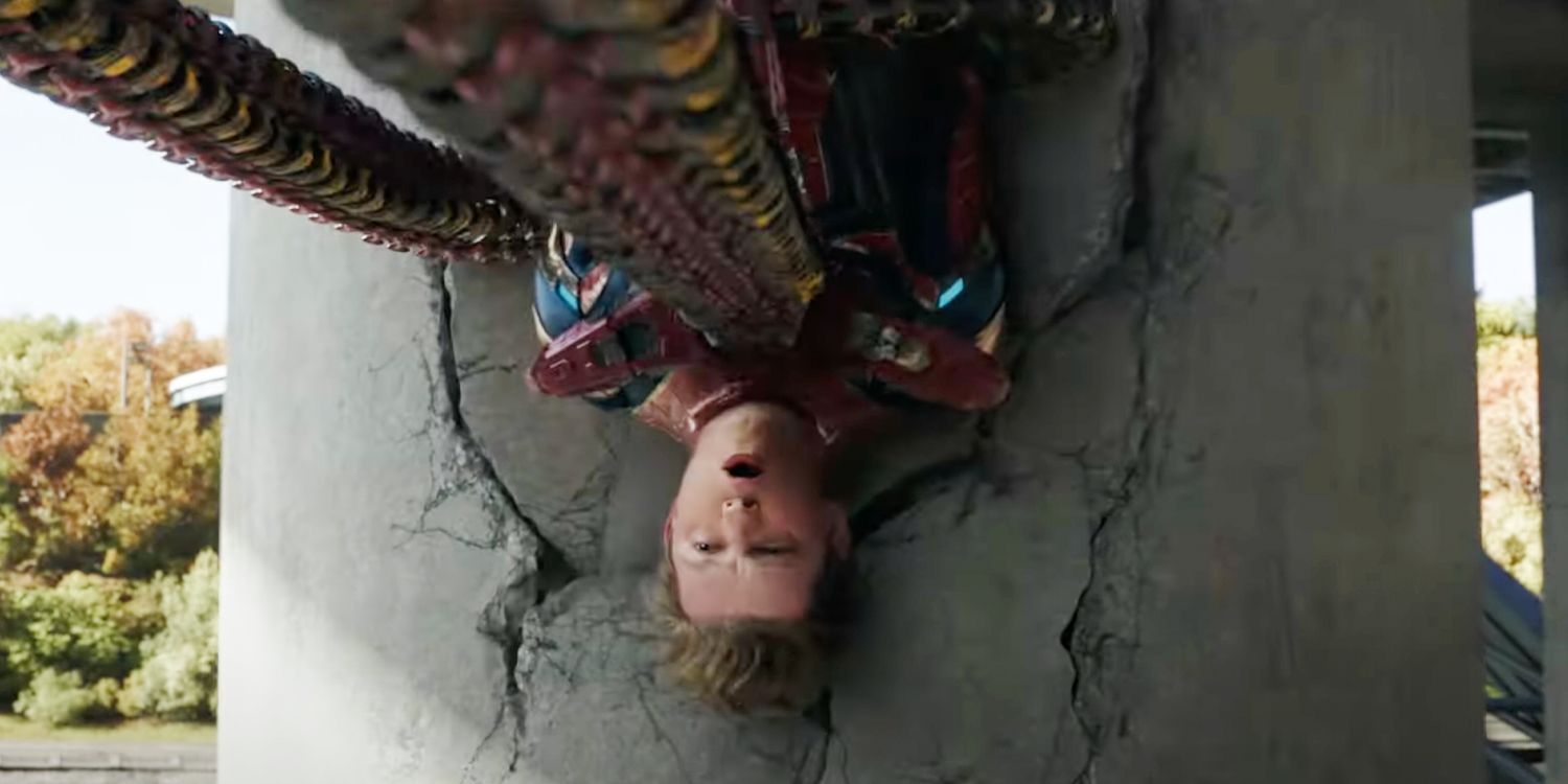 Spidey pinned against a pillar in Spider-Man No Way Home