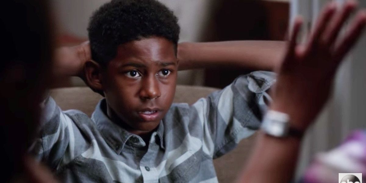 Tuck holds his hands behind his head in Grey&rsquo;s Anatomy.