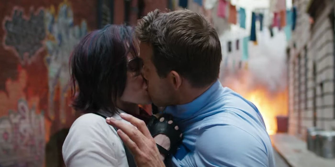 Guy and MolotovGirl kiss in Free Guy