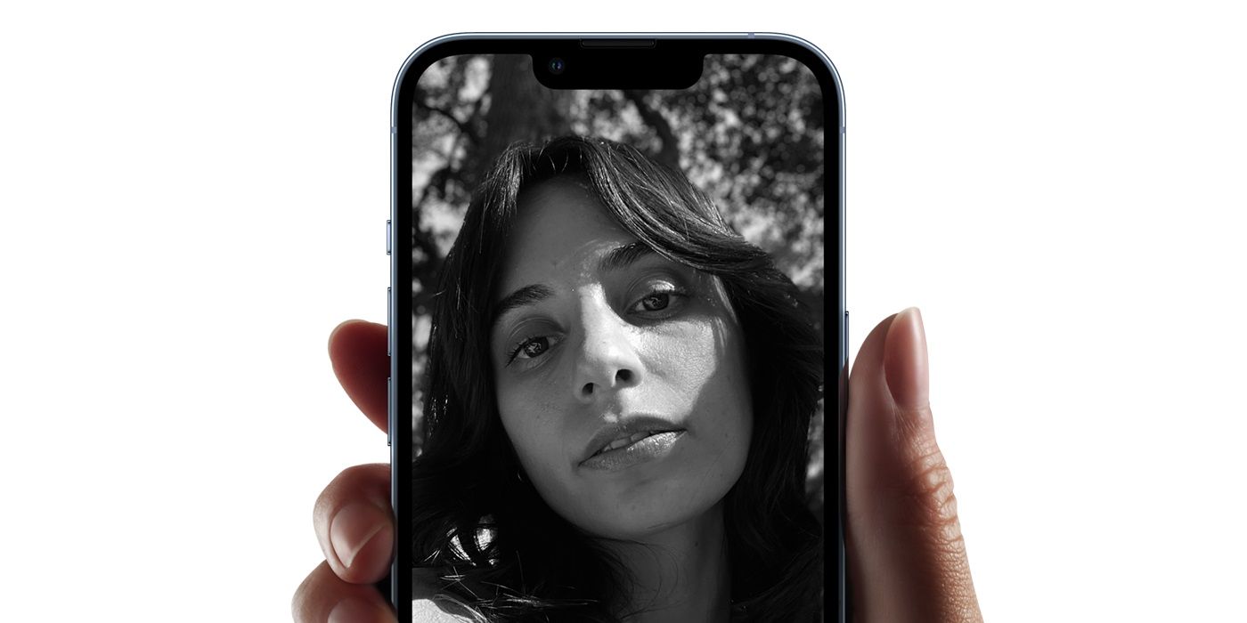 iPhone selfie mirrored