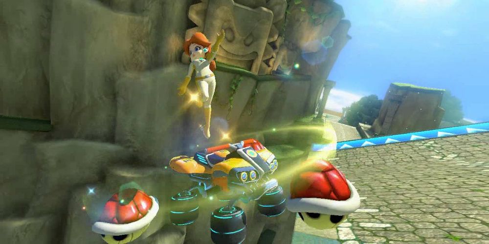 10 Best Weapons To Use In Mario Kart 8