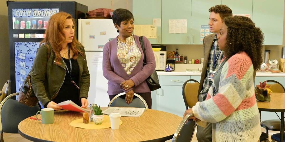 Image of the cast of Abbott Elementary in the teacher's lounge