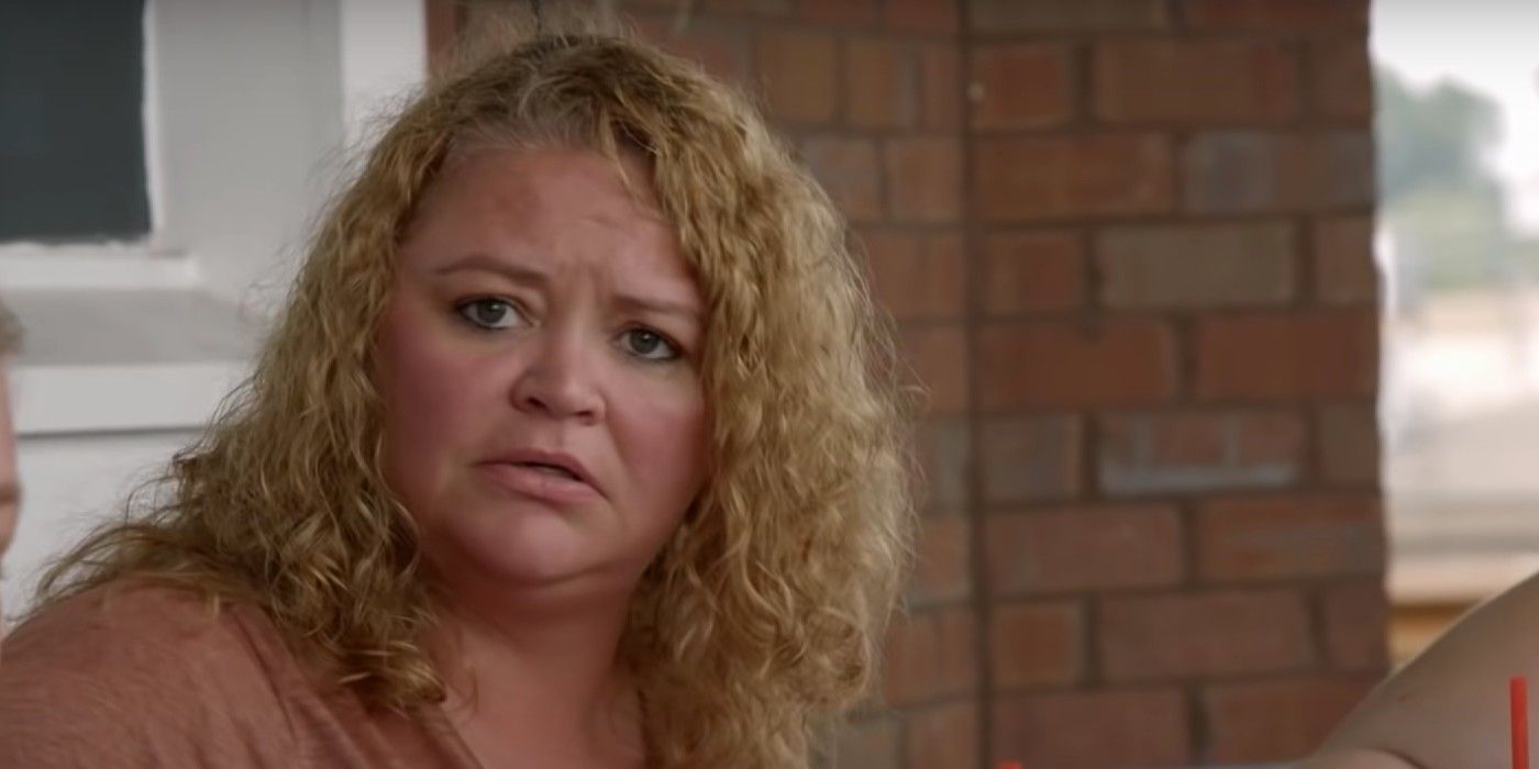 Amanda Halterman from 1000-lb Sisters looking serious out on porch