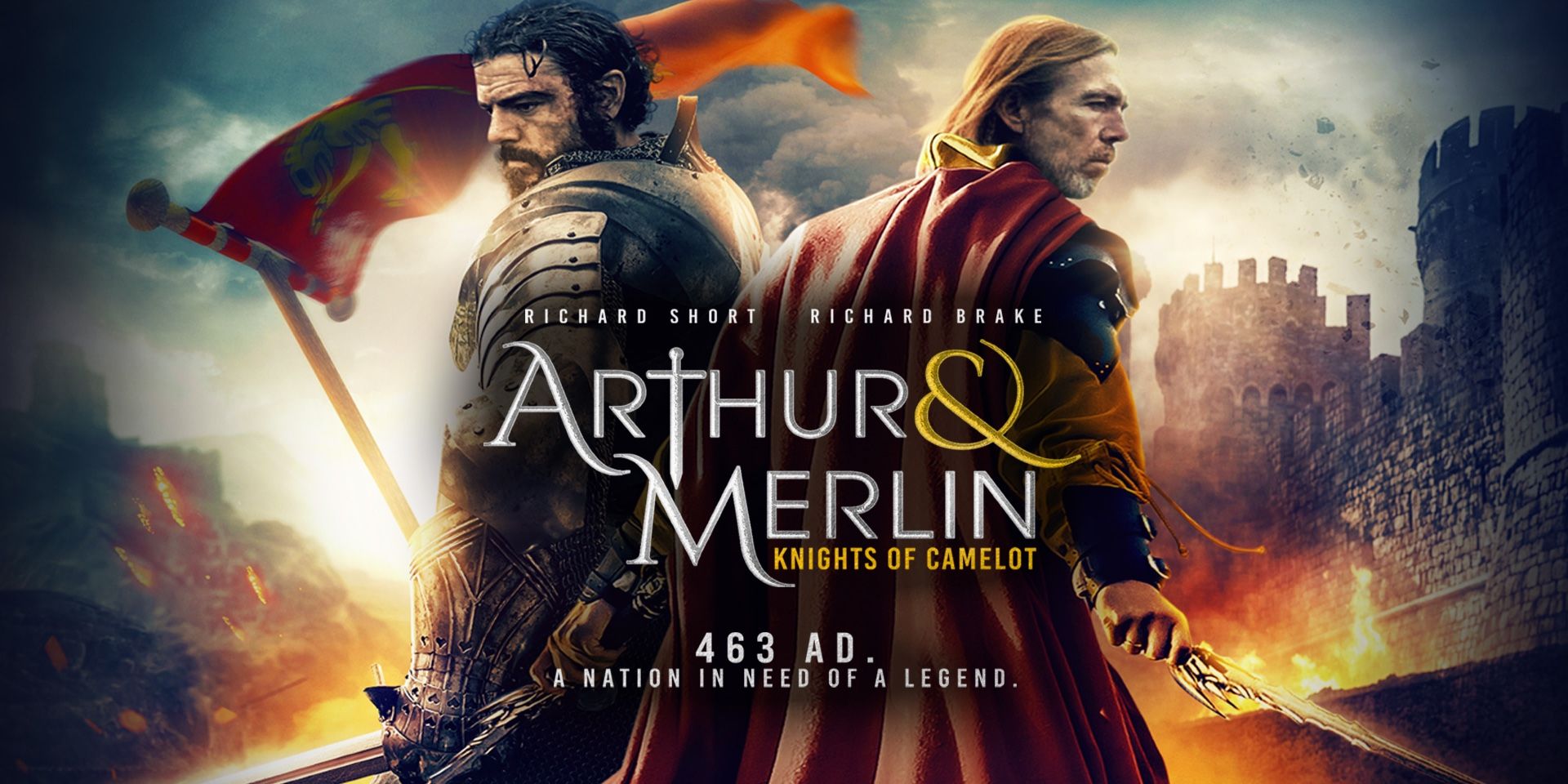 Um pôster de Arthur e Merlin de costas um para o outro em Arthur & Merlin: Cavaleiros de Camelot