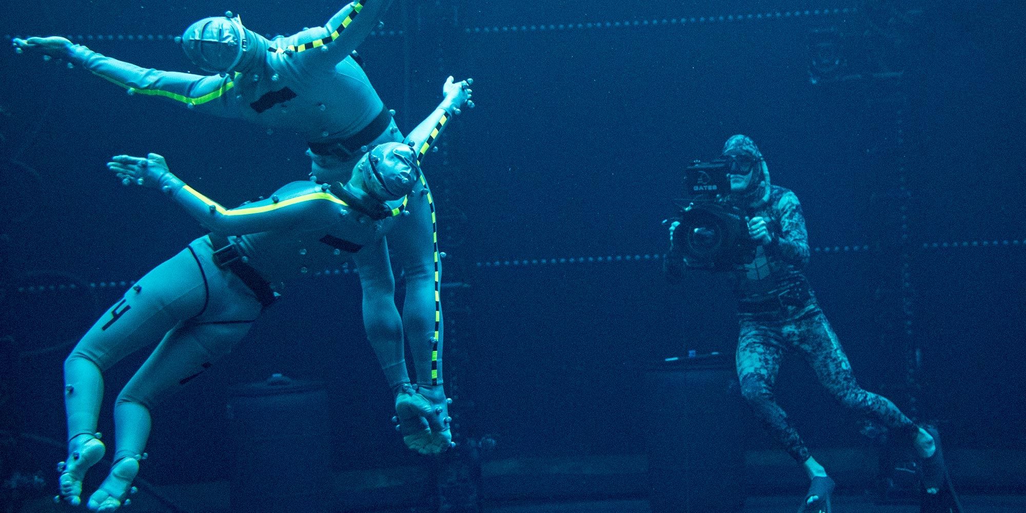 Avatar-2-Behind-Scenes-Underwater-Filming