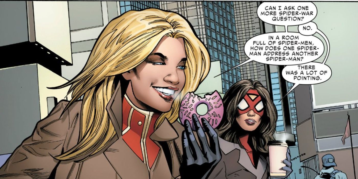 Captain Marvel and Spider-Woman speak in Marvel comics